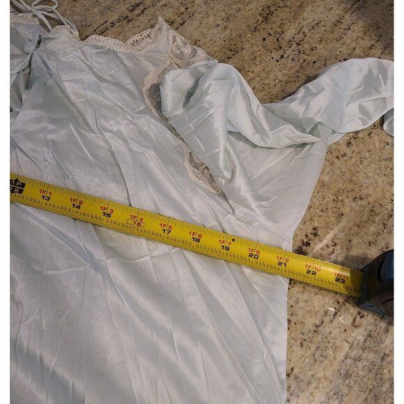 Vintage Miss Elaine Nightgown Size L ?? Blue Lace Button nightgown *flaws* - Picture 4 of 16